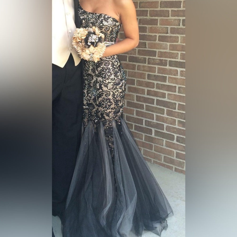 Panoply dress size 4 - cute for prom!